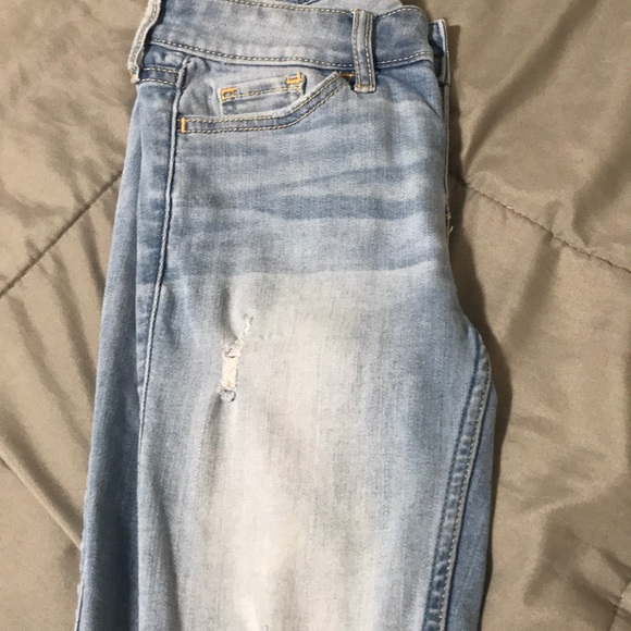 Hollister Jeans - Picture 5 of 5